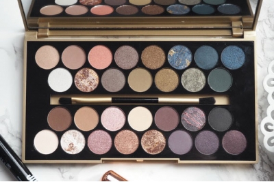 Палетка теней - Makeup Revolution Palette Fortune Favours The Brave